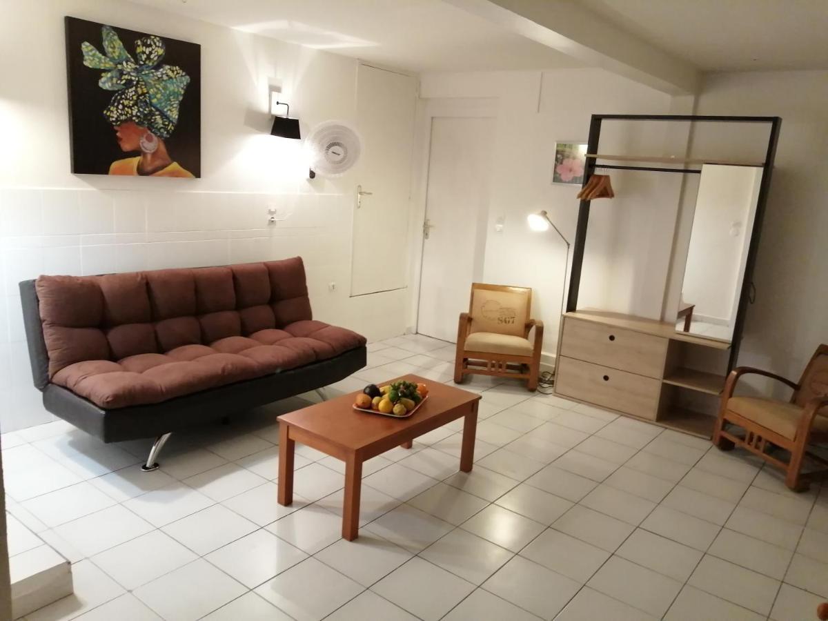 Rose Phoenix Rez-De-Jardin Piscine Et Vue Mer Les Anses-d'Arlets Εξωτερικό φωτογραφία